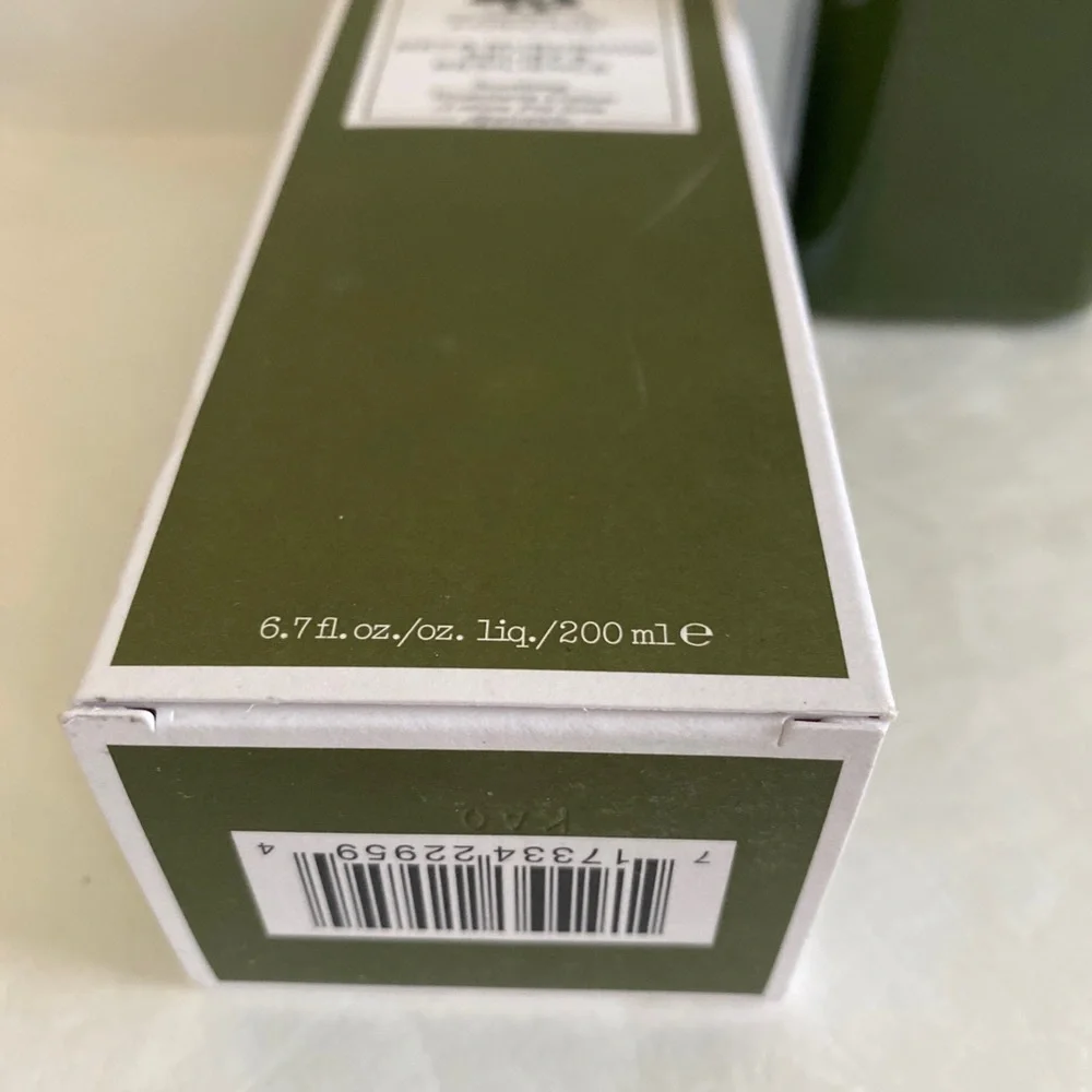 ORIGINS Dr. Weil’s Mega Mushroom Relief & Resilience Soothing Treatment Lotion